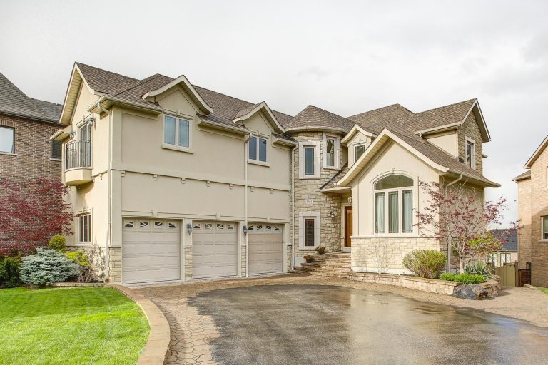 1781 Spruce Hill Road, Pickering Realty Tours