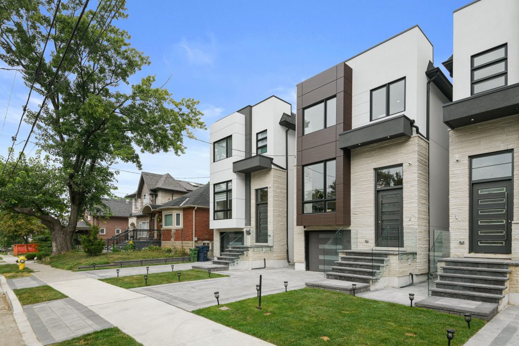 32 Florence Avenue, North York Realty Tours