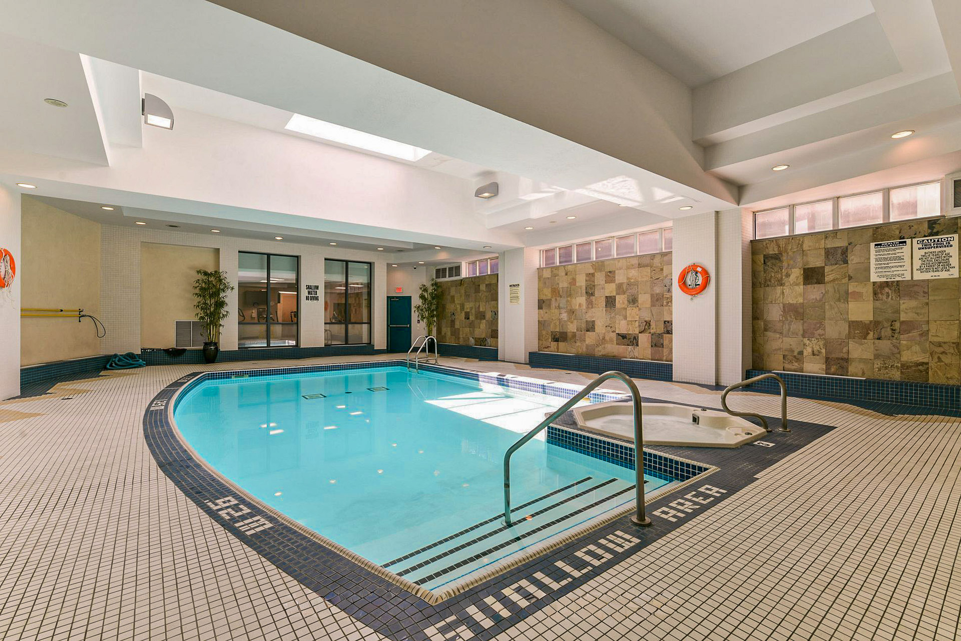 42-Indoor Pool